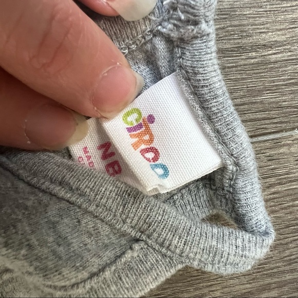 SOLD- Newborn Outfit - Picture 3 of 3